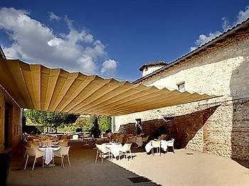 מלון Chateau De Salettes 4*