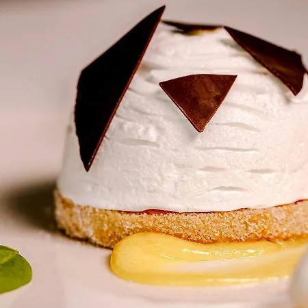 Chateau De Salettes 4* Cahuzac-sur-Vère