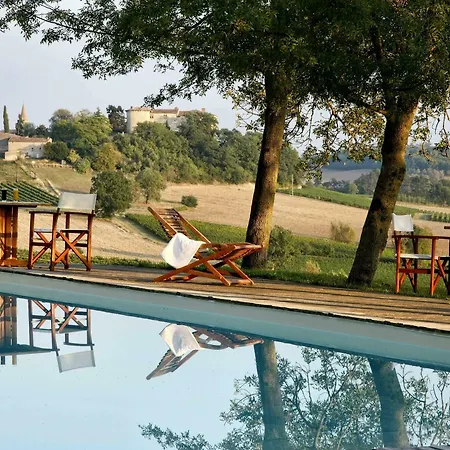 Chateau De Salettes מלון 4*
