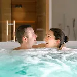 Hotel Chateau De Salettes 4*