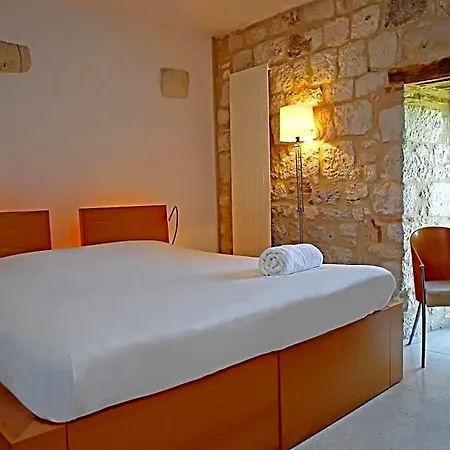 Chateau De Salettes Отель 4*